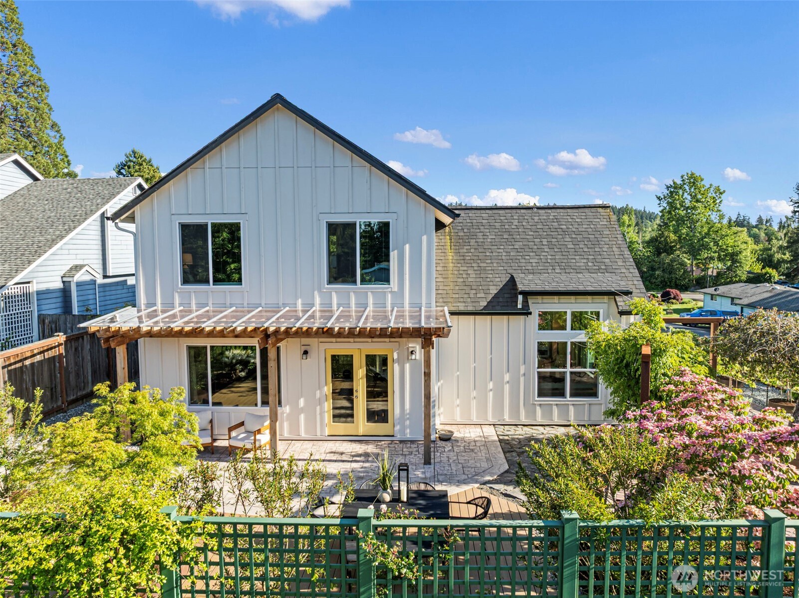 503 5th Street Steilacoom WA 98388