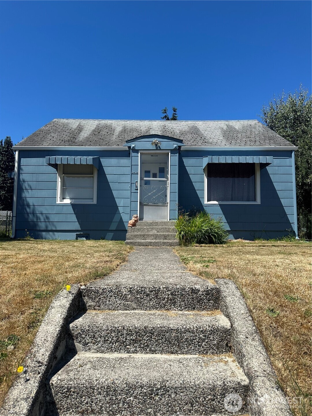 2426 Pine Street Everett WA 98201