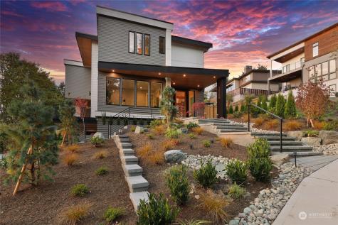 10208 43rd Kirkland WA 98033