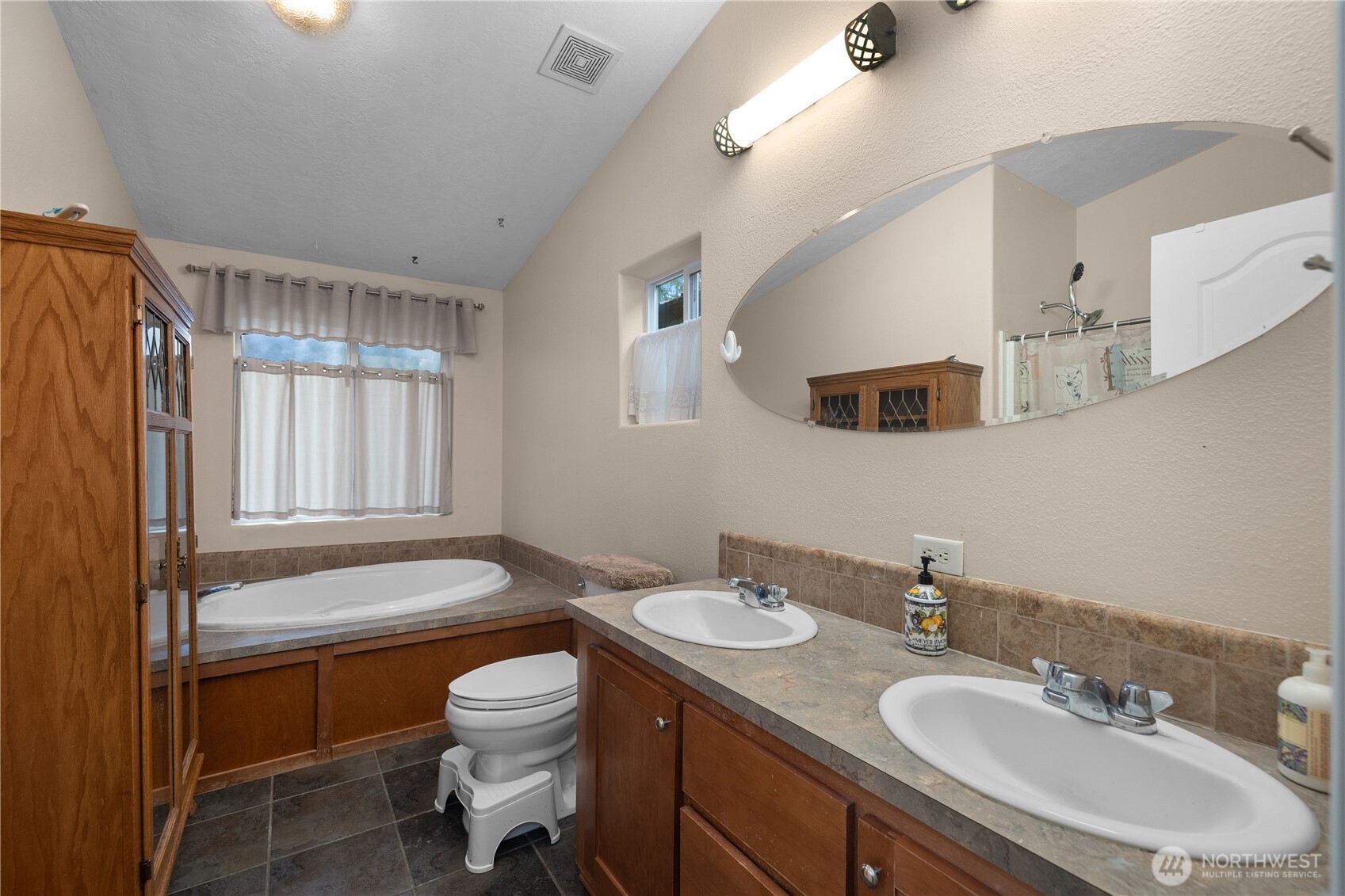 20 N Olympic Court Hoodsport WA 98548