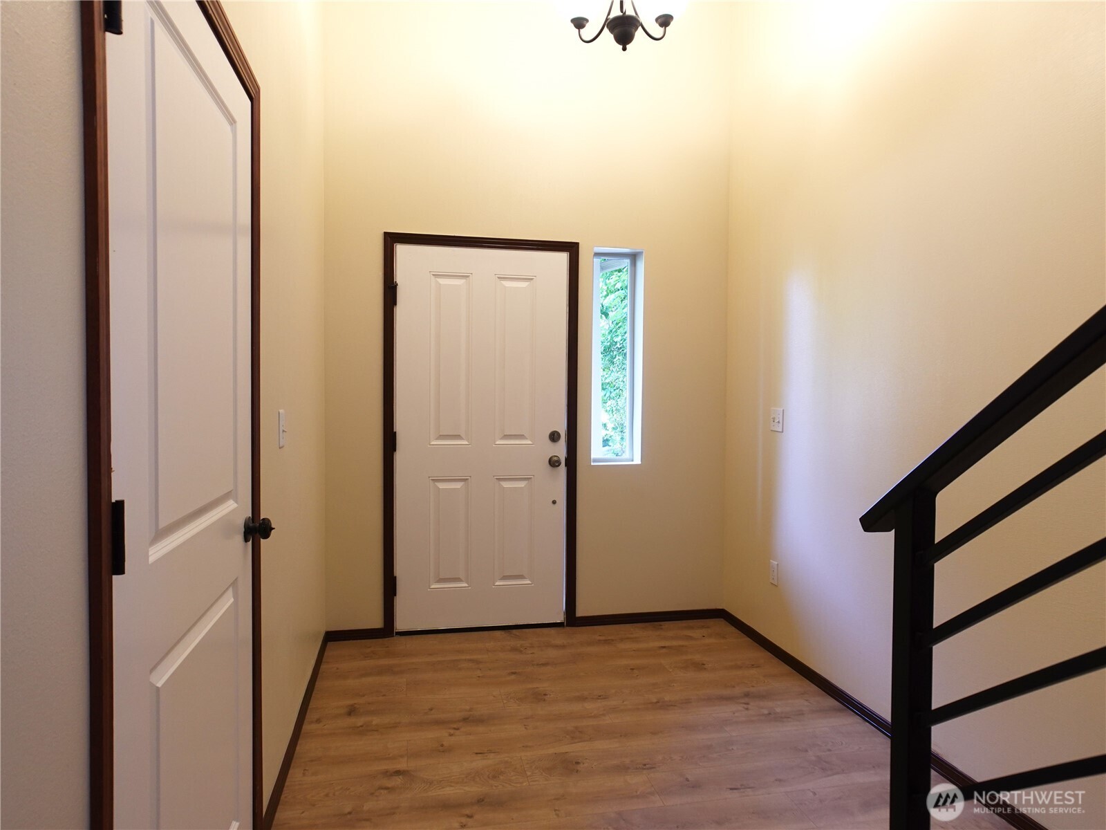 5451 32nd Avenue SW Seattle WA 98126