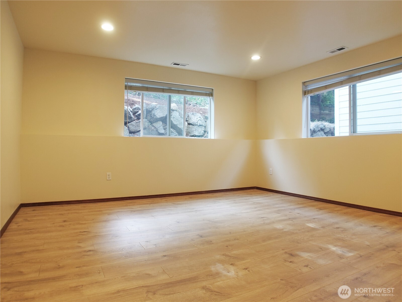 5451 32nd Avenue SW Seattle WA 98126