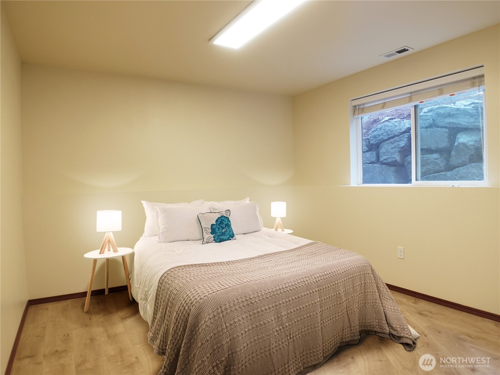 5451 32nd Avenue SW Seattle WA 98126