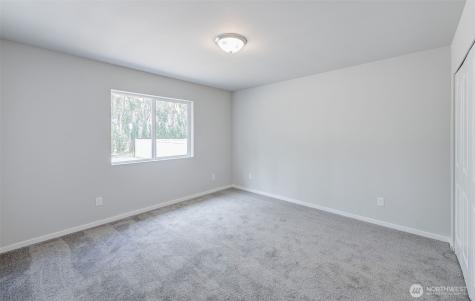 609 N Oak Street Tieton WA 98947