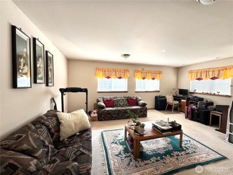 1612 Holbrook Avenue Everett WA 98203