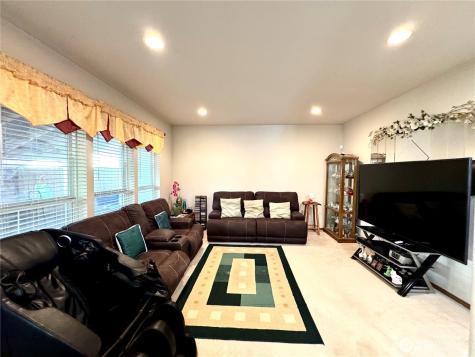 1612 Holbrook Avenue Everett WA 98203