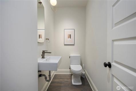 1618 37th Avenue Seattle WA 98122