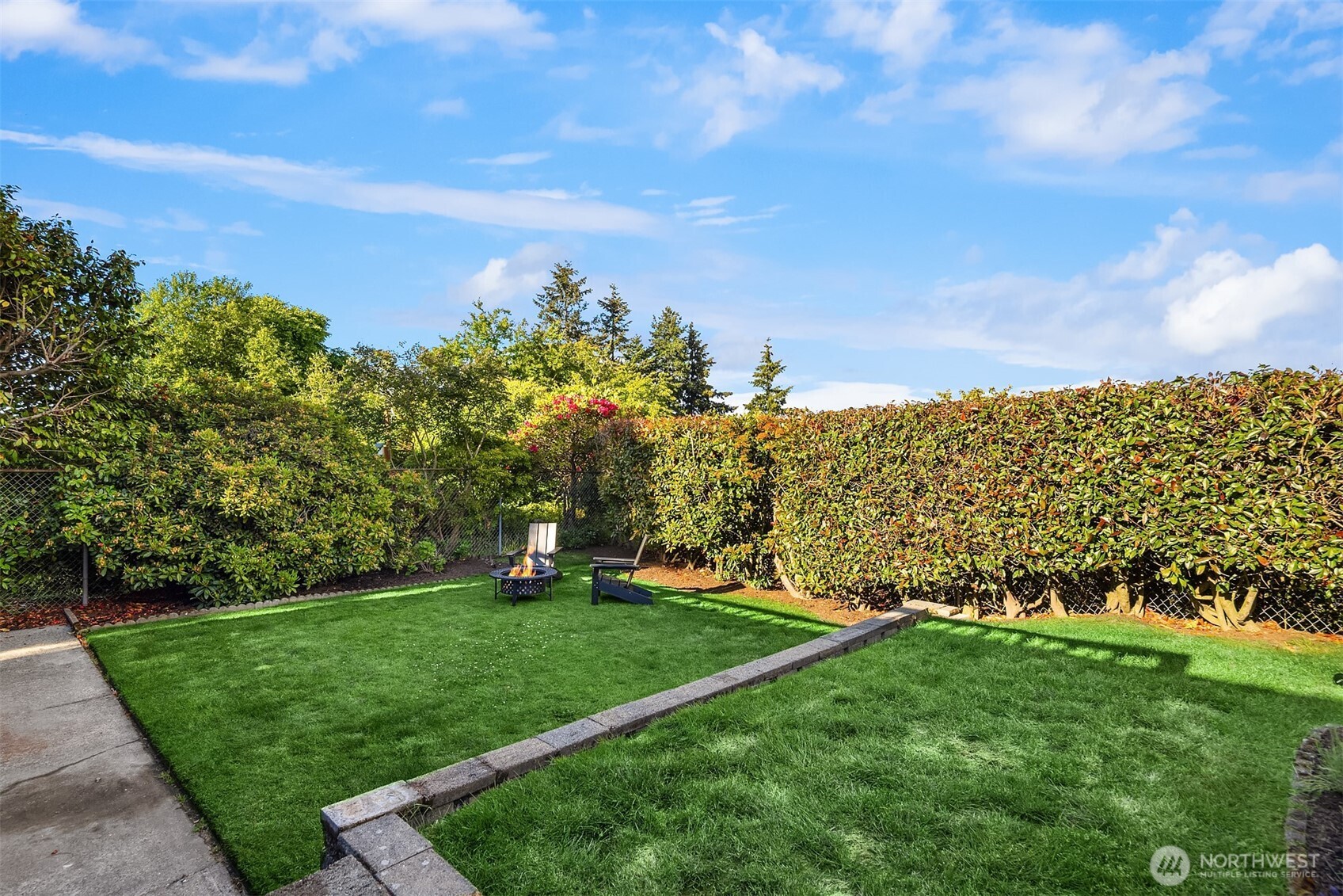 4306 29th Avenue W Seattle WA 98199