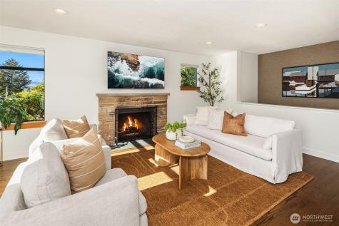 4306 29th Avenue W Seattle WA 98199
