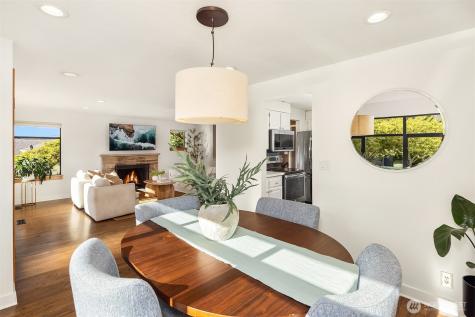 4306 29th Avenue W Seattle WA 98199