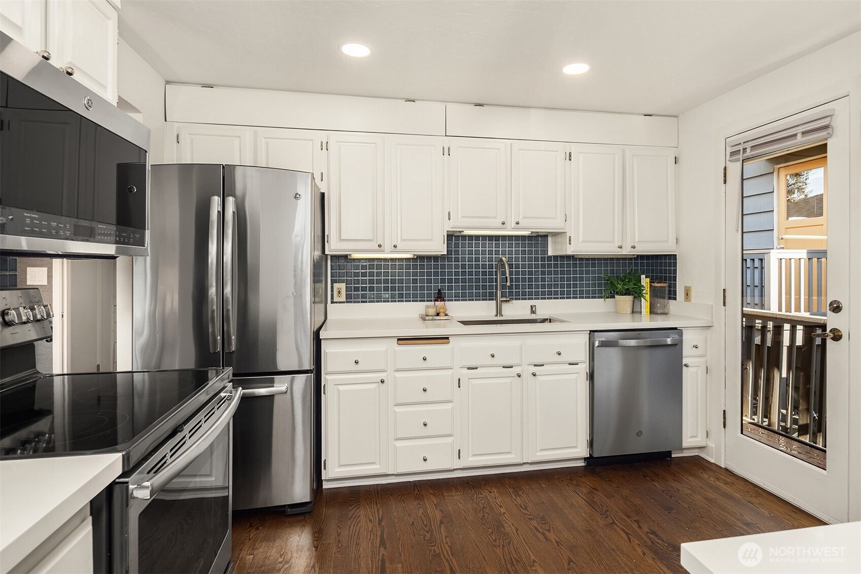 4306 29th Avenue W Seattle WA 98199
