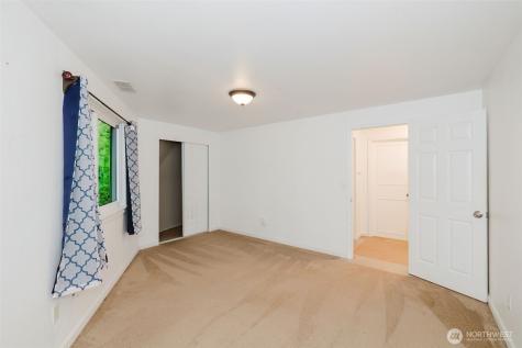 27299 Baywood Drive NE Kingston WA 98346