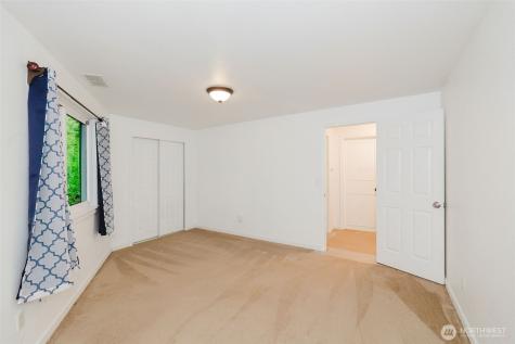 27299 Baywood Drive NE Kingston WA 98346