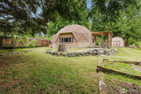 27299 Baywood Drive NE Kingston WA 98346