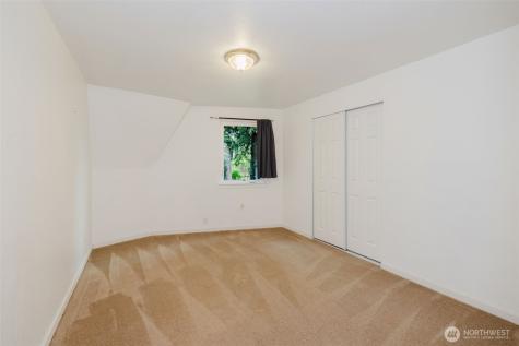 27299 Baywood Drive NE Kingston WA 98346