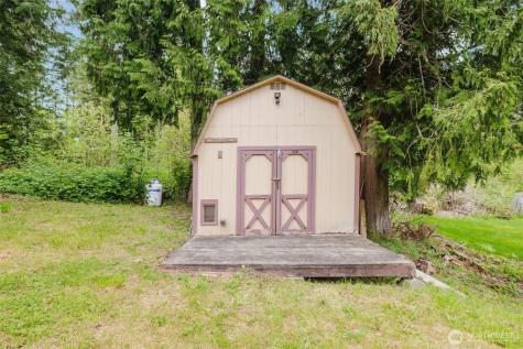 27299 Baywood Drive NE Kingston WA 98346