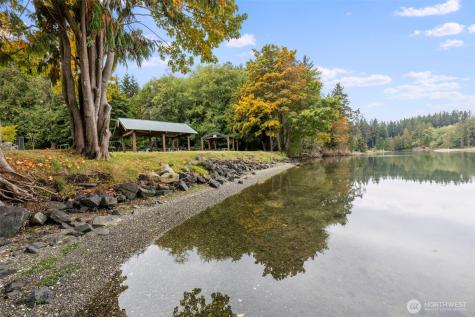 27299 Baywood Drive NE Kingston WA 98346