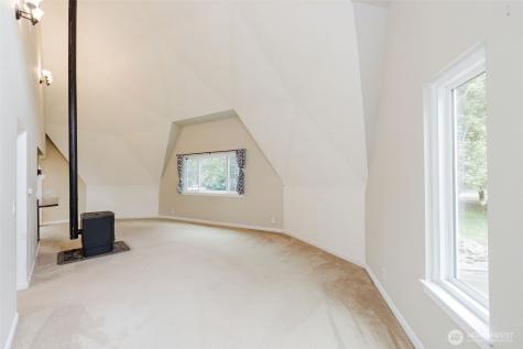 27299 Baywood Drive NE Kingston WA 98346