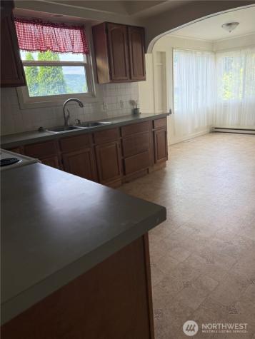 1019 Duryea Street Raymond WA 98577