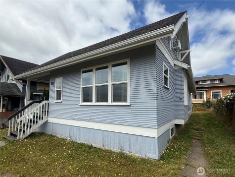 1019 Duryea Street Raymond WA 98577