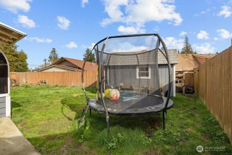 2228 192nd Place SW Lynnwood WA 98036