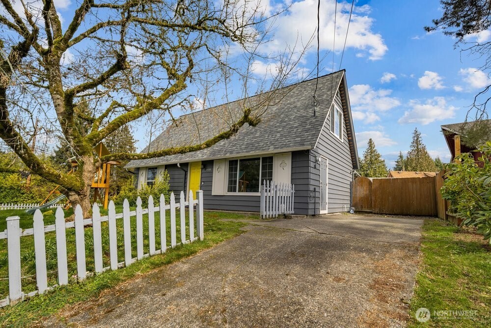 2228 192nd Place SW Lynnwood WA 98036