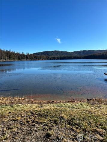 5 Moore Riverside WA 98840