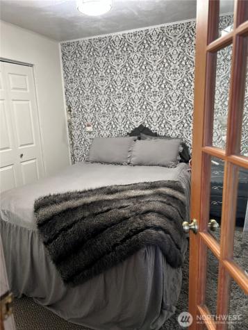 5 Moore Riverside WA 98840