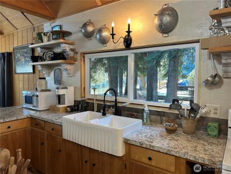 5 Moore Riverside WA 98840