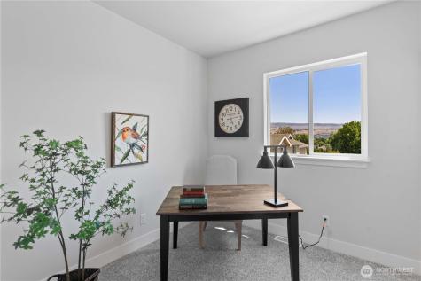 1030 Finch Lane Wenatchee WA 98801