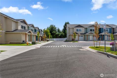 1030 Finch Lane Wenatchee WA 98801