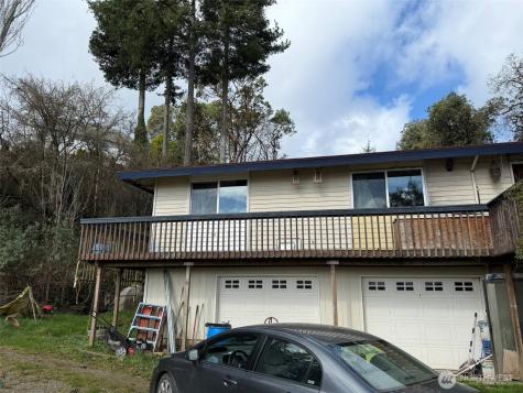 4725 SW 244th Street Vashon WA 98070
