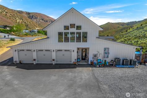 1541 Pitcher Canyon Road Wenatchee WA 98801