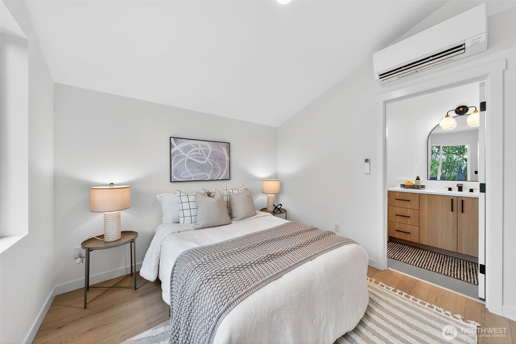 8510 15th Avenue NE Seattle WA 98115