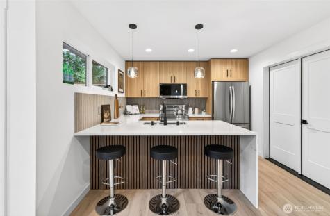 8510 15th Avenue NE Seattle WA 98115