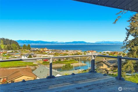 2198 Aurora Court Oak Harbor WA 98277