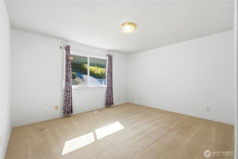 2198 Aurora Court Oak Harbor WA 98277