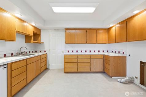 2198 Aurora Court Oak Harbor WA 98277