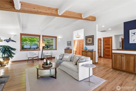 5187 Watauga Beach Drive E Port Orchard WA 98366