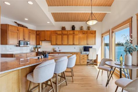5187 Watauga Beach Drive E Port Orchard WA 98366