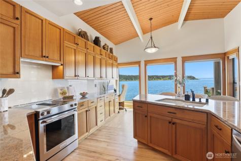 5187 Watauga Beach Drive E Port Orchard WA 98366