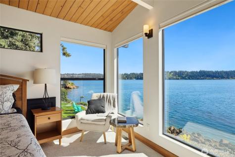 5187 Watauga Beach Drive E Port Orchard WA 98366