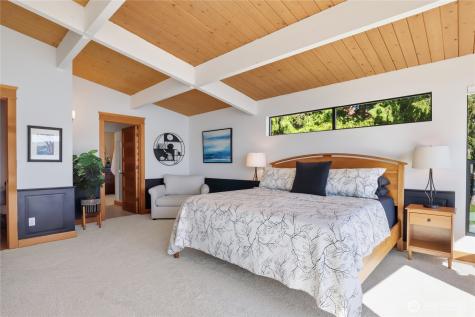 5187 Watauga Beach Drive E Port Orchard WA 98366