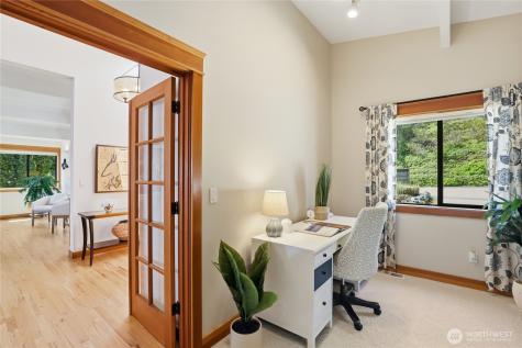 5187 Watauga Beach Drive E Port Orchard WA 98366