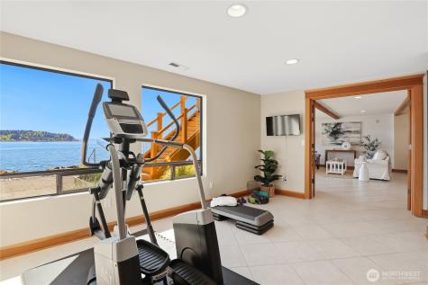 5187 Watauga Beach Drive E Port Orchard WA 98366