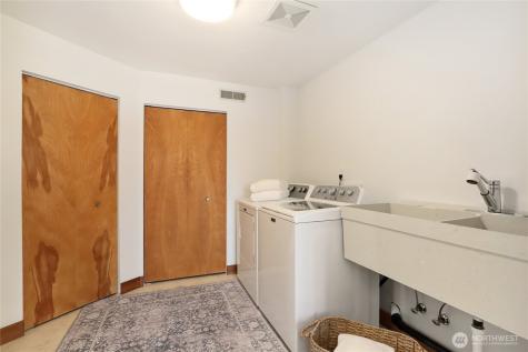 5187 Watauga Beach Drive E Port Orchard WA 98366