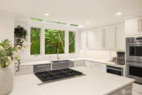 14214 216th Avenue NE Woodinville WA 98077
