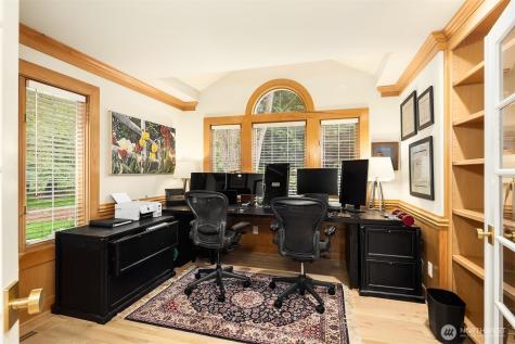14214 216th Avenue NE Woodinville WA 98077