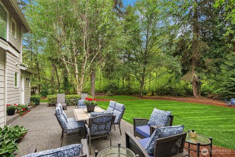 14214 216th Avenue NE Woodinville WA 98077