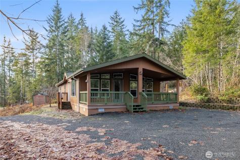 150 N Beaver Drive Hoodsport WA 98548